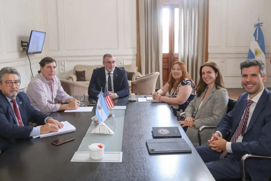 Rimoldi se reunión con la agregada política en Seguridad de la Embajada de Estados Unidos