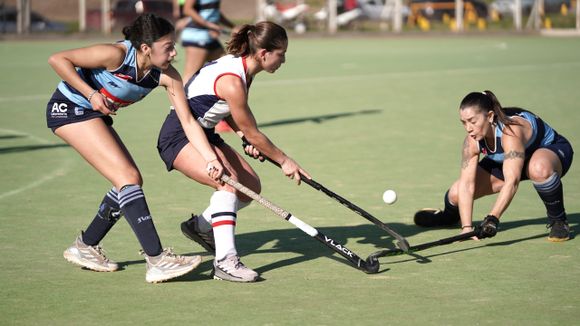 Hockey: Del Valle cosechó tres triunfos en la tercera jornada