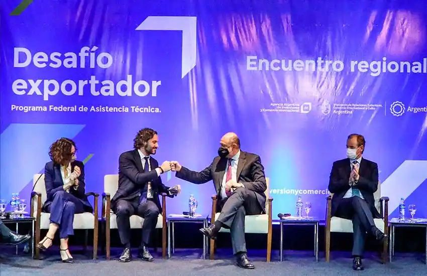 Perotti y Cafiero presentaron Cancillería Federal: «Para Santa Fe el comercio exterior es una de las herramientas claves»