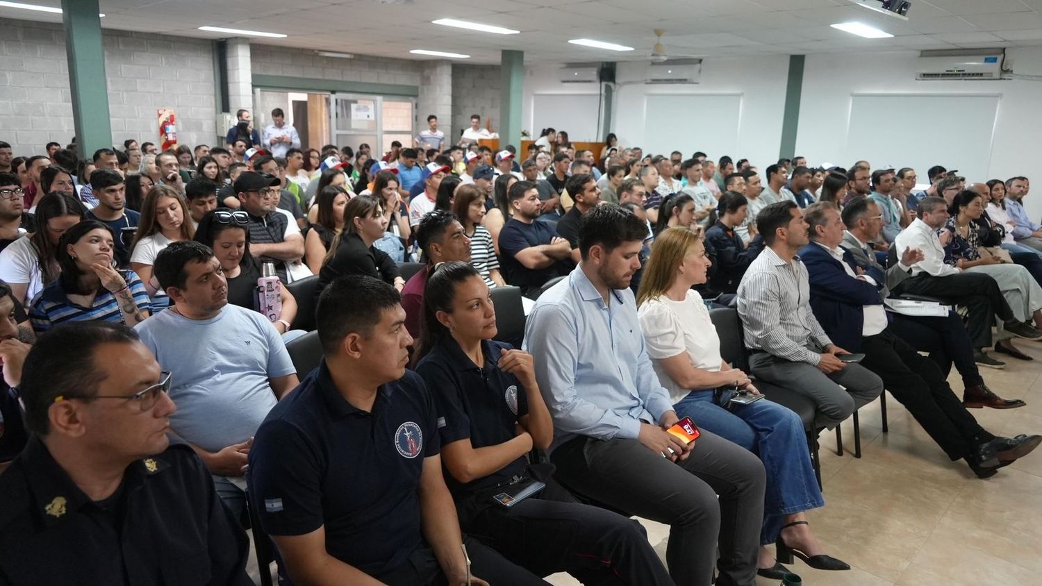 Más de 240 trabajadores de la construcción se capacitaron en seguridad en altura