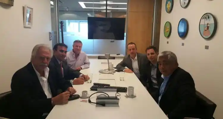 Salazar tras la reunión con Papel Prensa: “Se mostraron muy interesados en que se haga la escuela”
