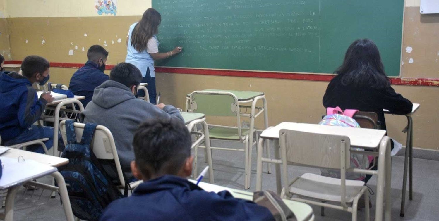 Comenzaron las paritarias docentes en la provincia. Crédito: Flavio Raina