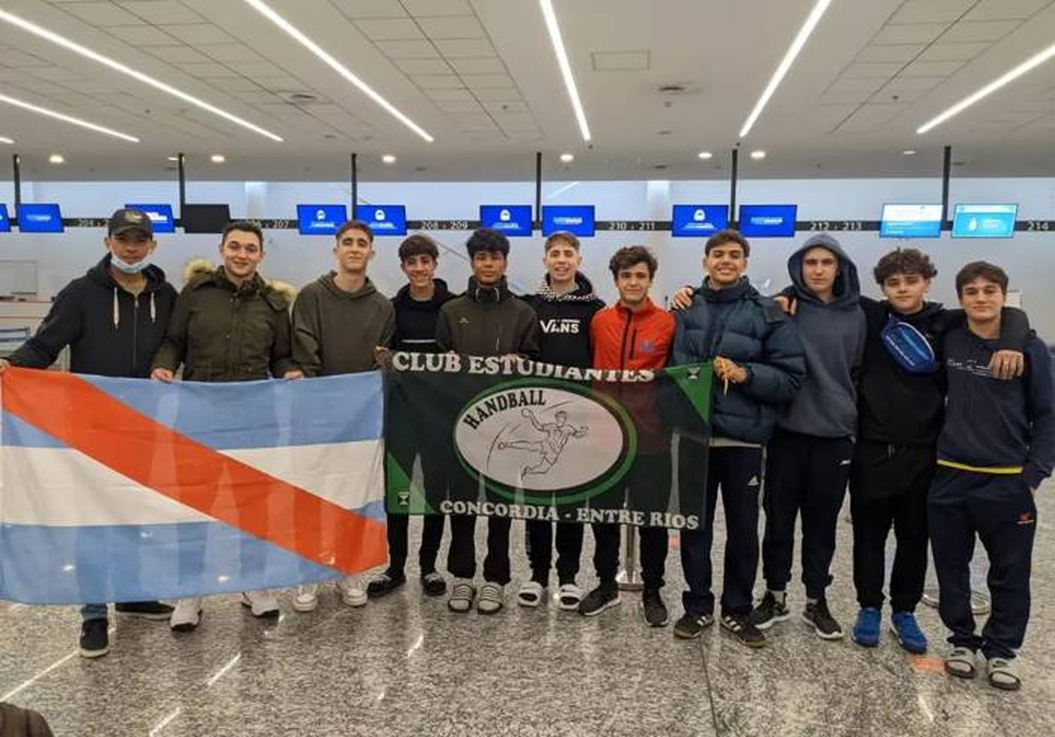 El equipo de Handball de  Estudiantes compite en Bariloche