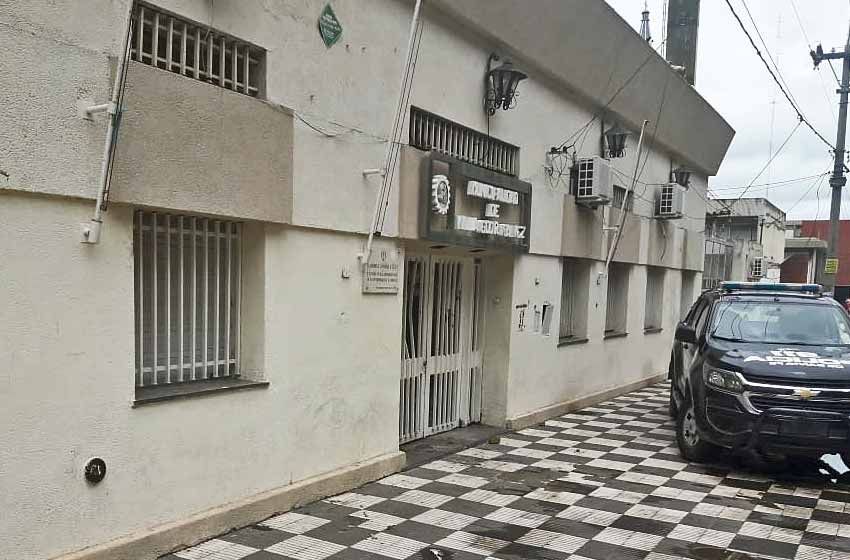 Intentó robarle a un hombre de 72 años y le clavó un lápiz en el pecho