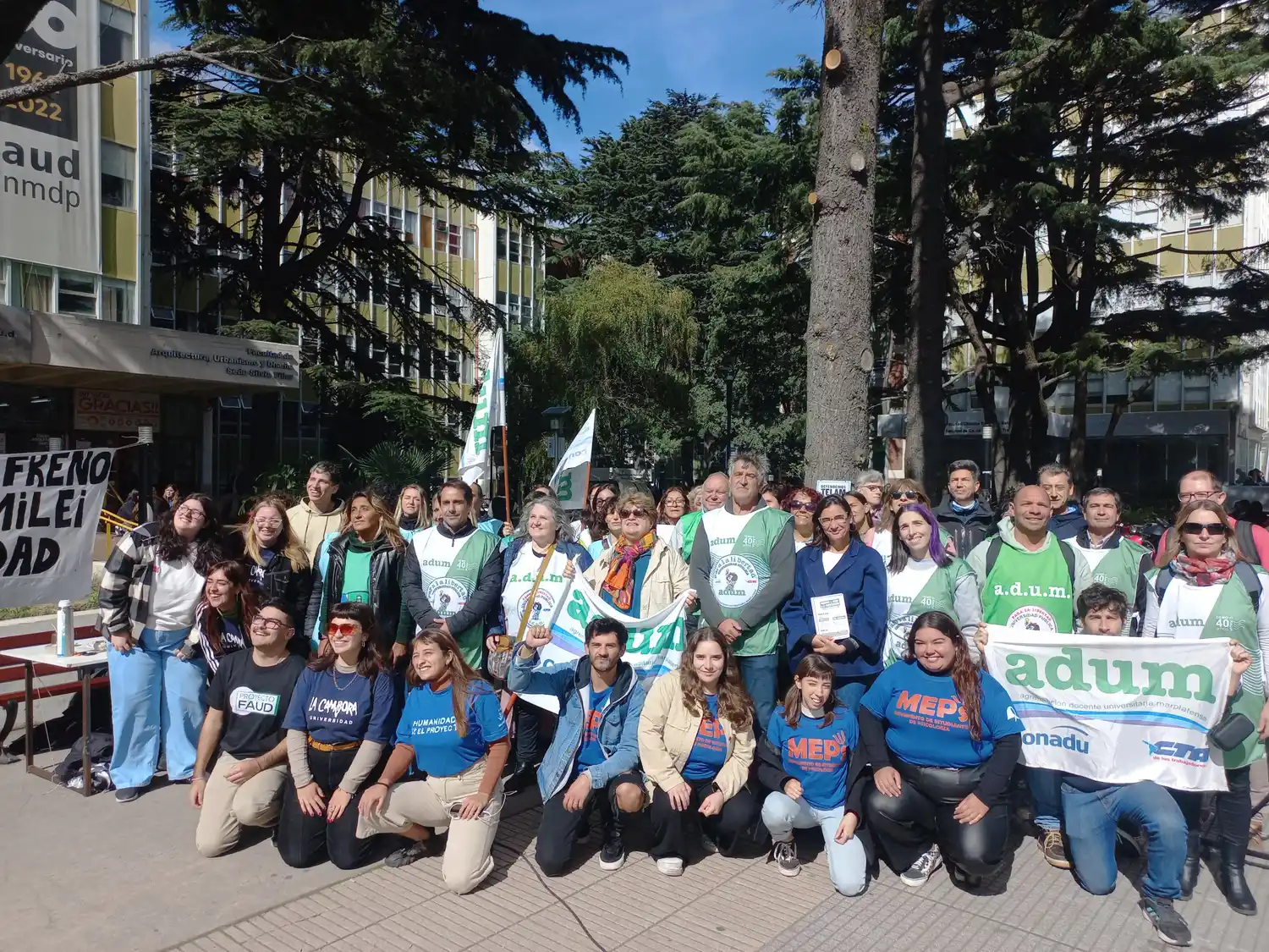 Las encuestas para determinar la medida fueron realizadas en 12 universidades públicas.
