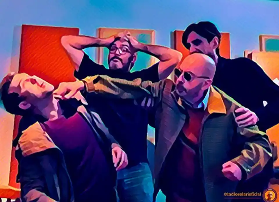 El Indio Solari presentó tres nuevas canciones de su proyecto "El Mister y Los Marsupiales Extintos"