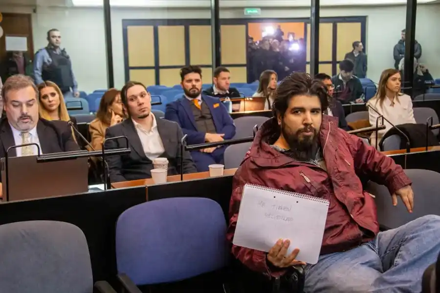 Condenaron a más de 4 años de prisión a Sabag Montiel por tenencia y distribución de pornografía infantil