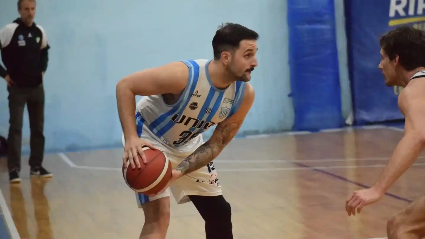 En la primera prueba, el Celeste se impuso sobre Villa Mitre de Bahía Blanca.