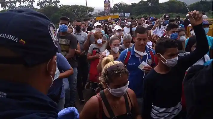 Temen oleada de MIGRANTES VENEZOLANOS: Colombia refuerza pasos fronterizos