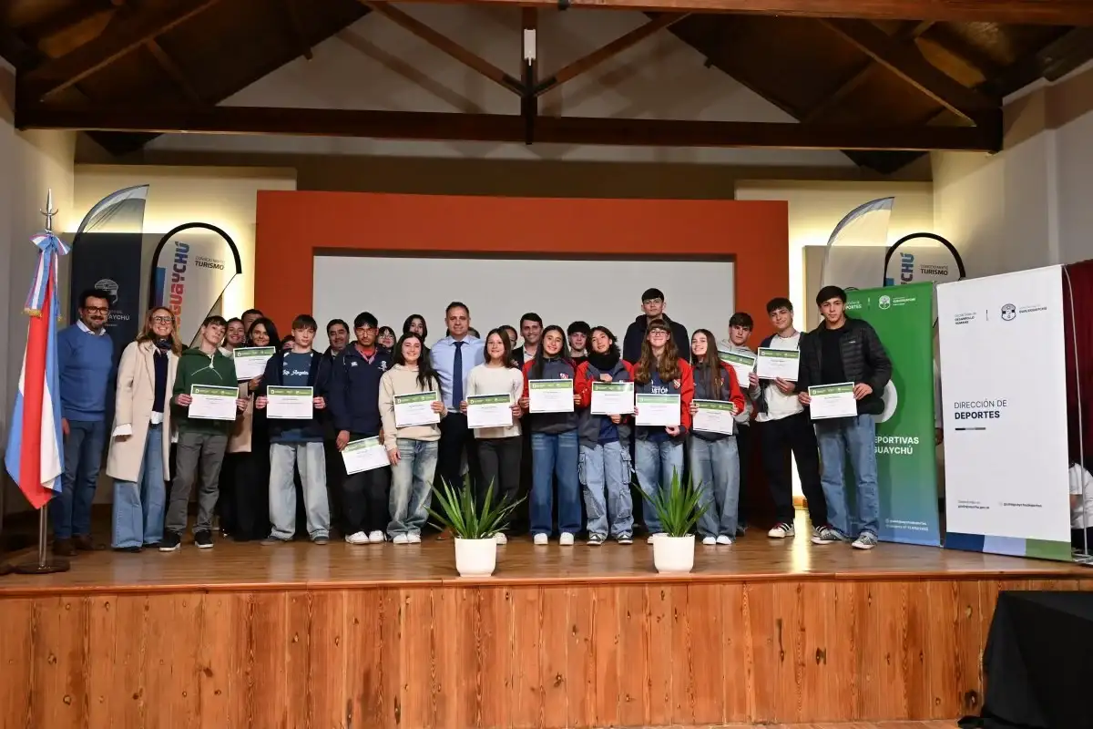 Más de 130 deportistas recibieron las Becas Deportivas Municipales 2026
