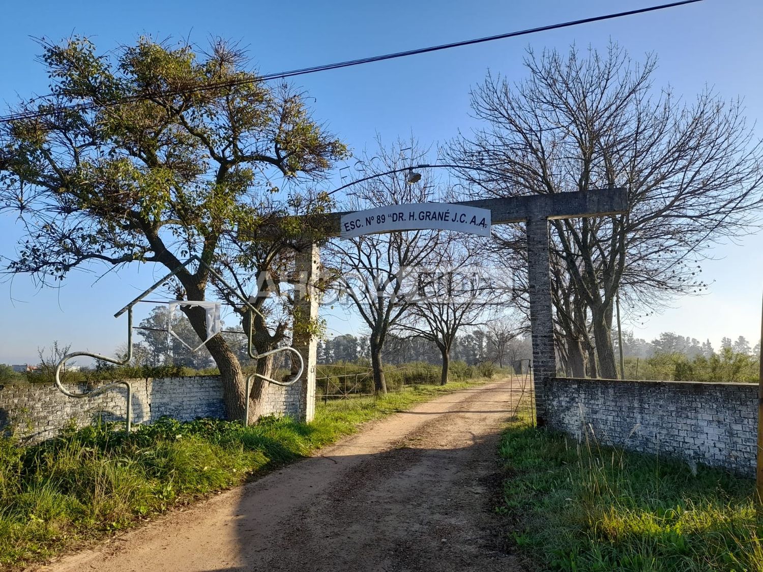 Comenzaron las obras en la escuela de Horticultura para restablecer el servicio de agua y electricidad