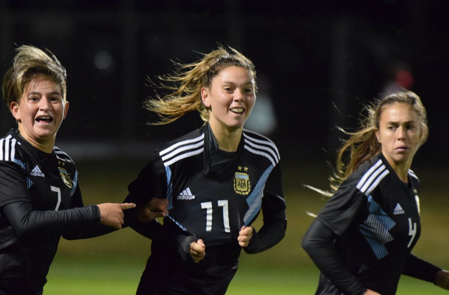 El golazo de Mili Menéndez para el triunfo de Argentina