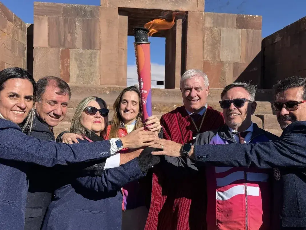 El fuego suramericano ya viaja rumbo a Santa Fe para el inicio de los Juegos Suramericanos 2026. Foto: Prensa Juegos Suramericanos