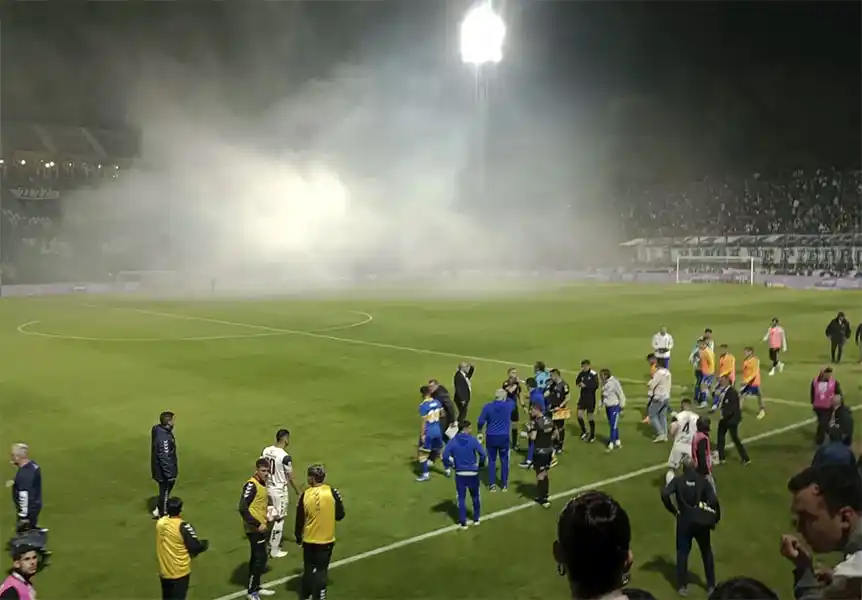 Gimnasia-Boca. Suspendido por incidentes