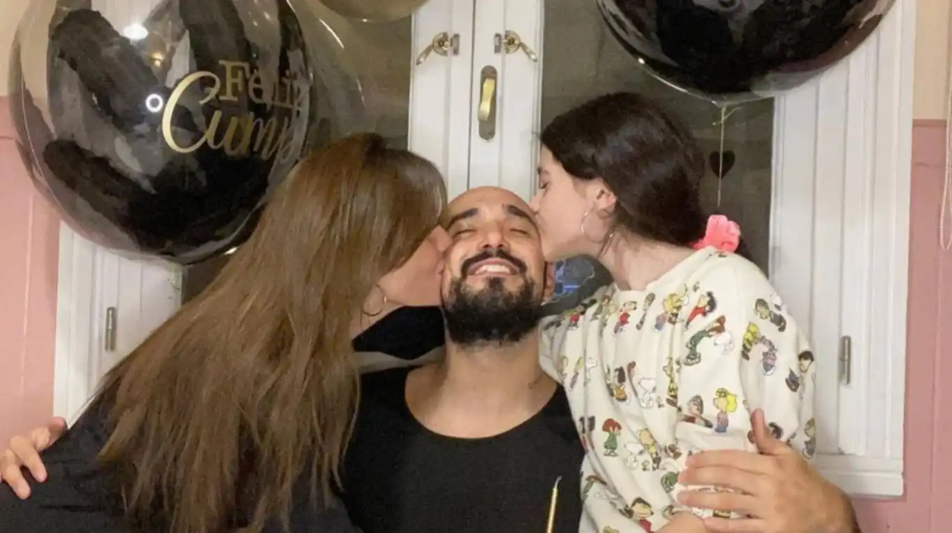 El "cumpleaños de ensueño" de Abel Pintos con su familia
