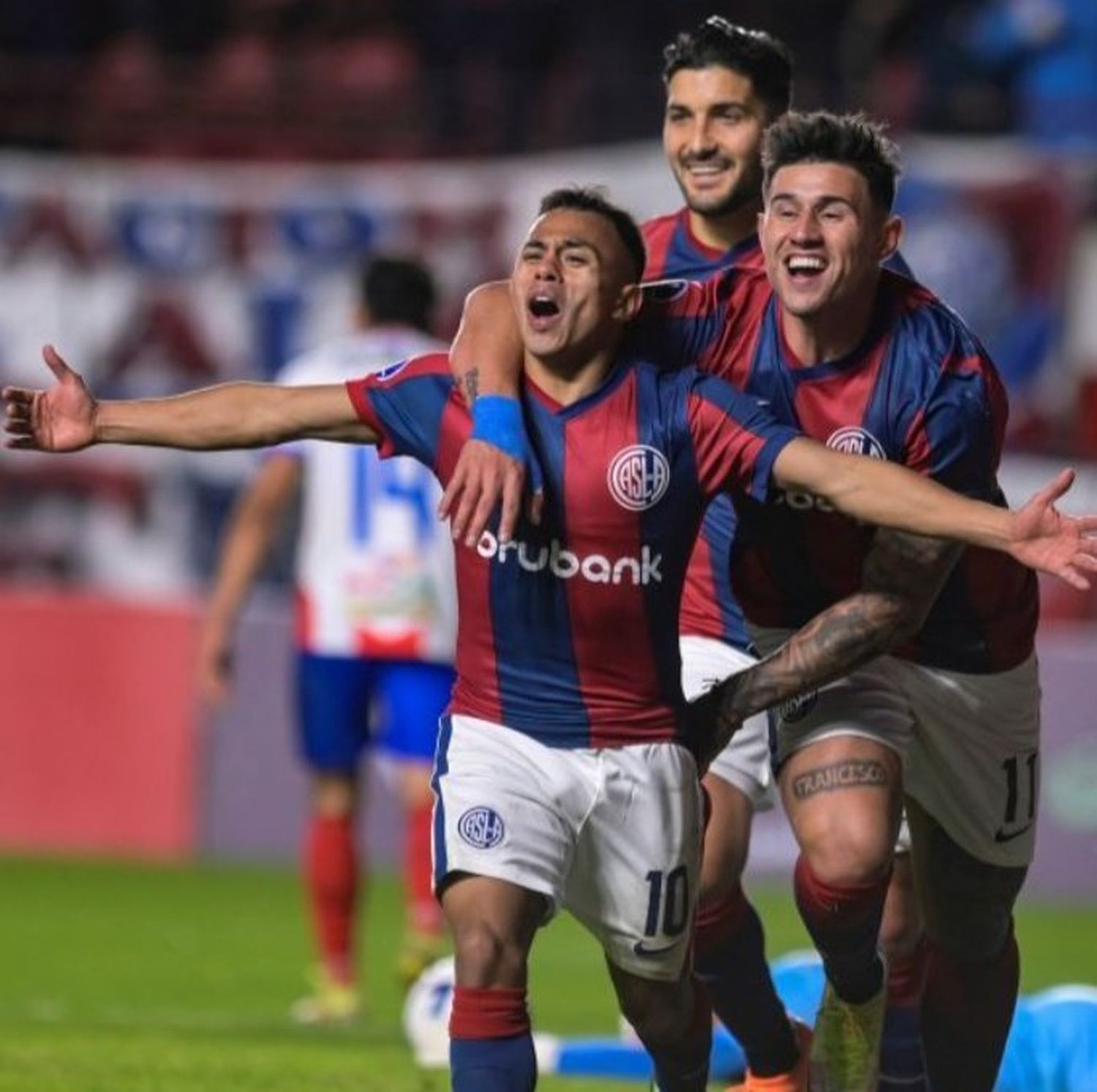 San Lorenzo goleó a Estudiantes de Mérida y se clasificó a la siguiente ronda