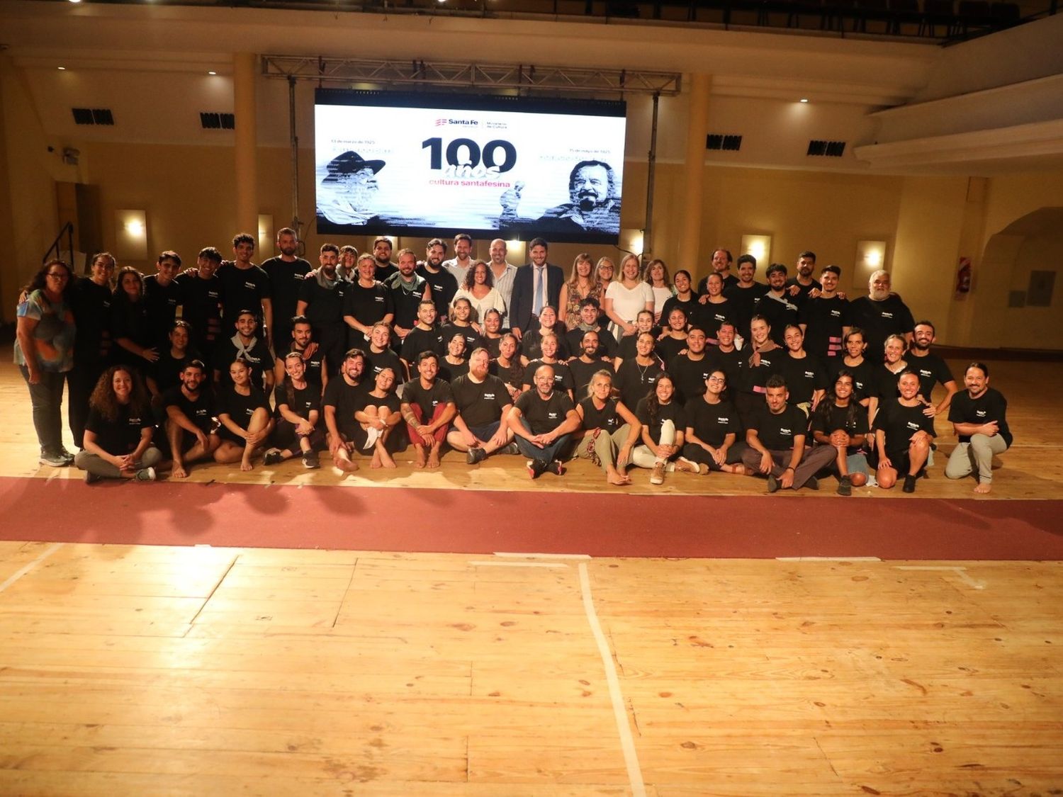 Último ensayo de la delegación santafesina antes de presentarse en el Festival de Cosquín