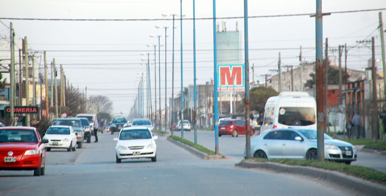 El Concejo prohibió el giro a la izquierda en ciertos sectores de las avenidas de Necochea y Quequén