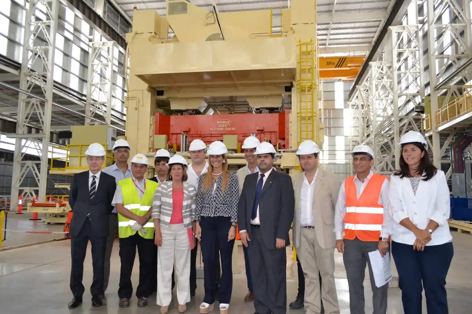 Giorgi visitó planta autopartista de Zárate