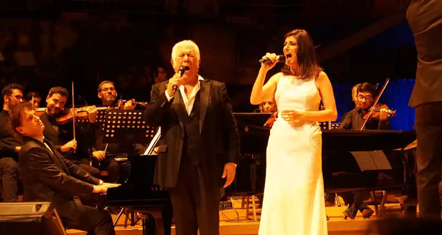 Raúl Lavié festejó sus 80 años con un show único