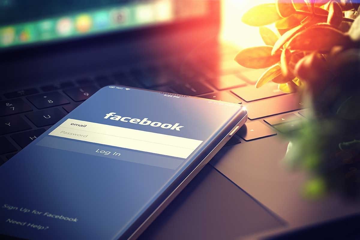 Ideología del algoritmo: cómo el modelo económico de las redes fomenta la polarización