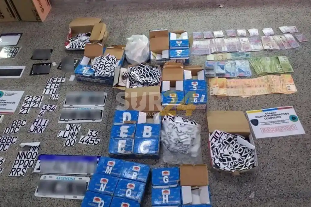 Desarticulan banda que falsificaba patentes para “motochorros”