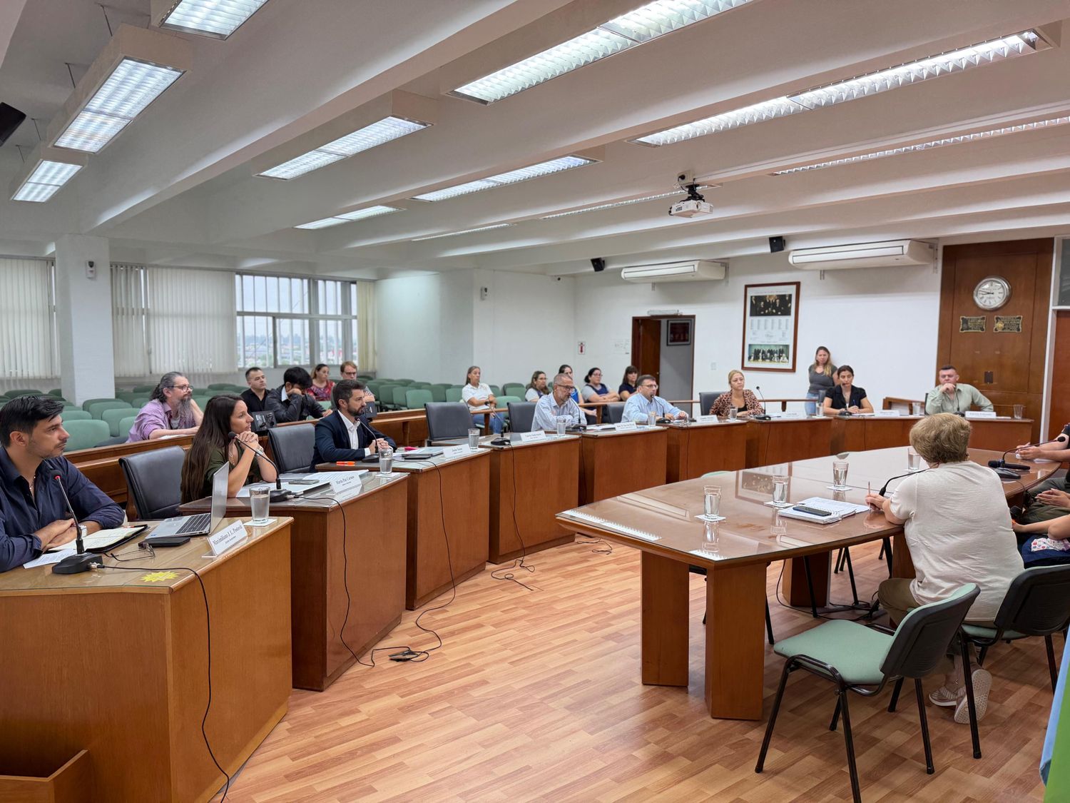 CONCEJALES REUNIDOS CON JARDINES DE INFANTES