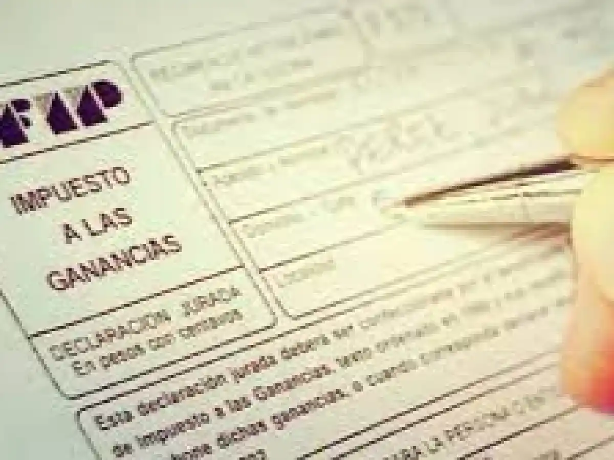 Impuesto a las Ganancias: el Gobierno subió el piso a 500 mil pesos