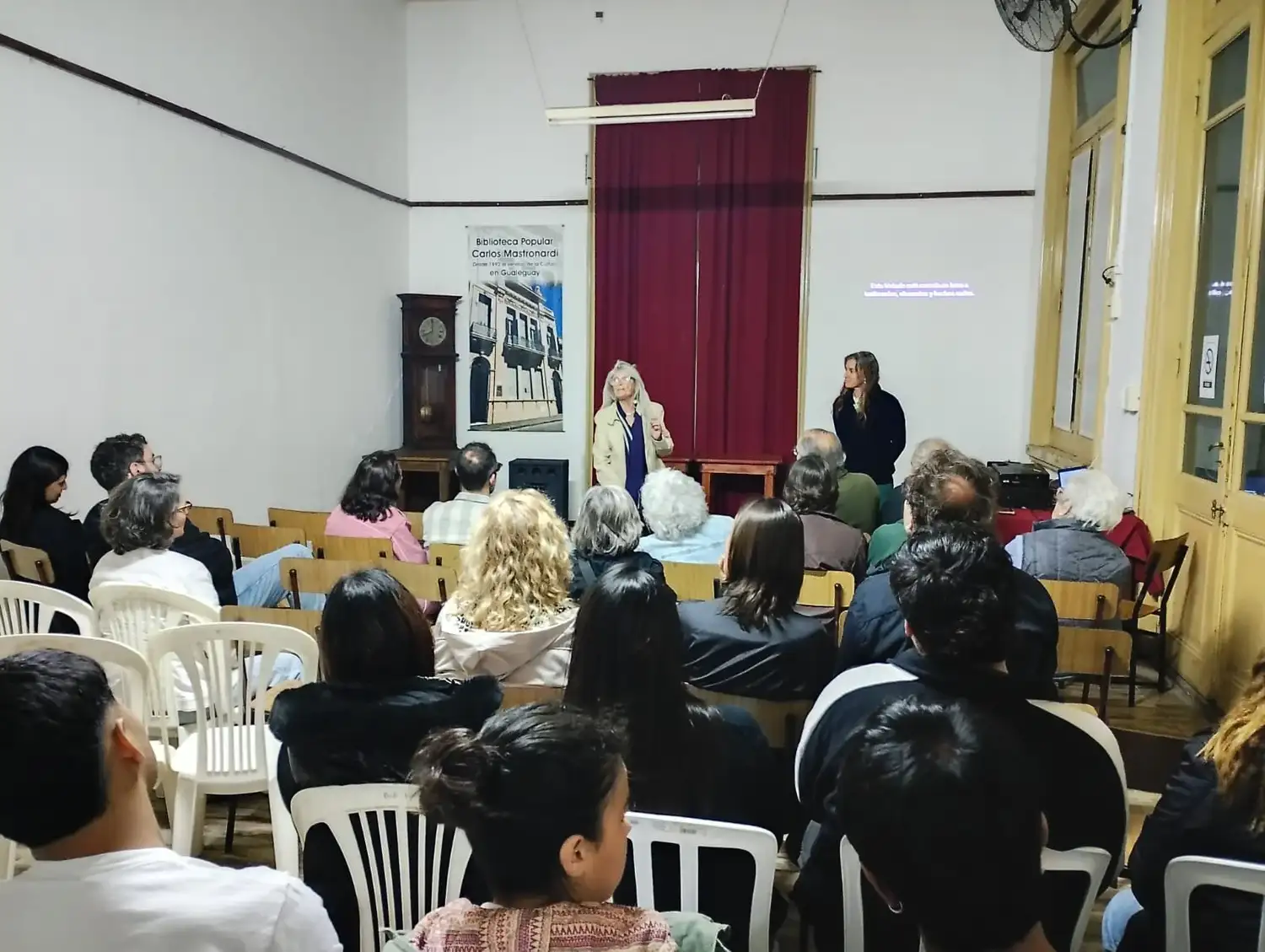 Memoria, Arte e Identidad: Margarita Fioriti presentó el documental "El nombre de las flores"