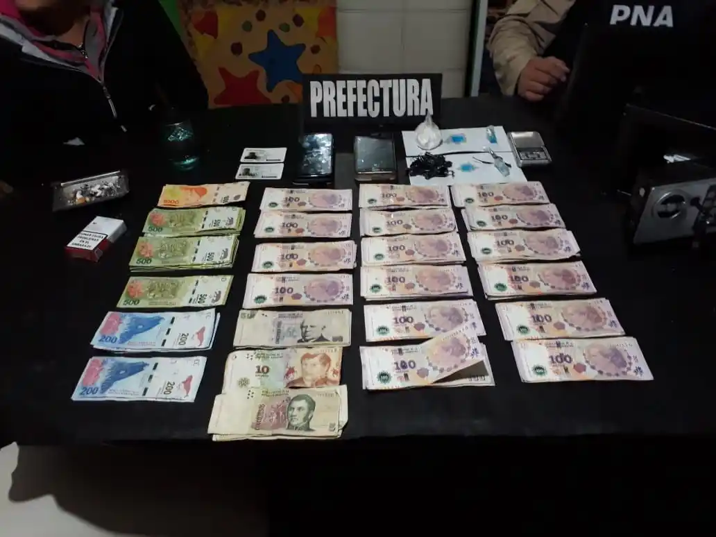 Desbaratan un “kiosco” de venta de drogas en complejo de viviendas de Quequén