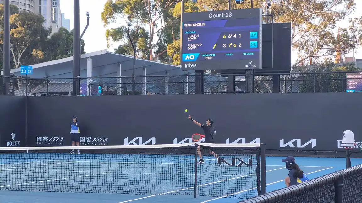 La Mojarra cayó en el debut luego de batallar en 5 sets.