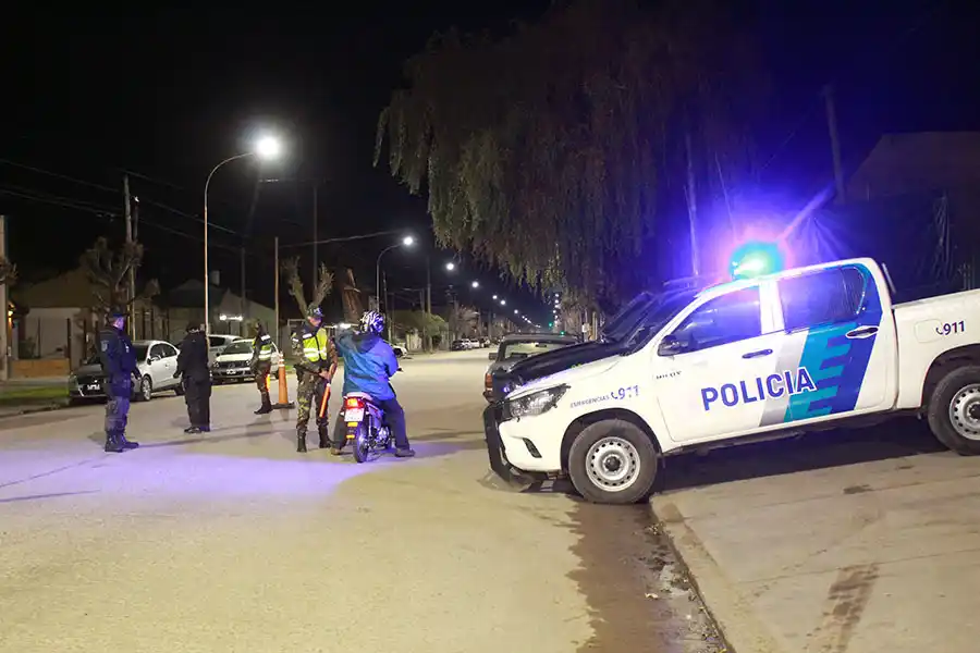Secuestran autos y motos