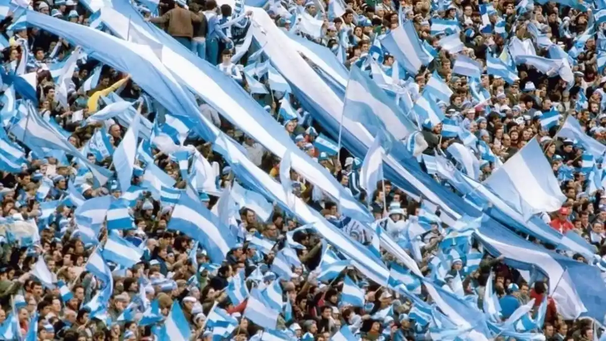 Ex combatientes llamaron a erradicar discursos de odio en las tribunas.