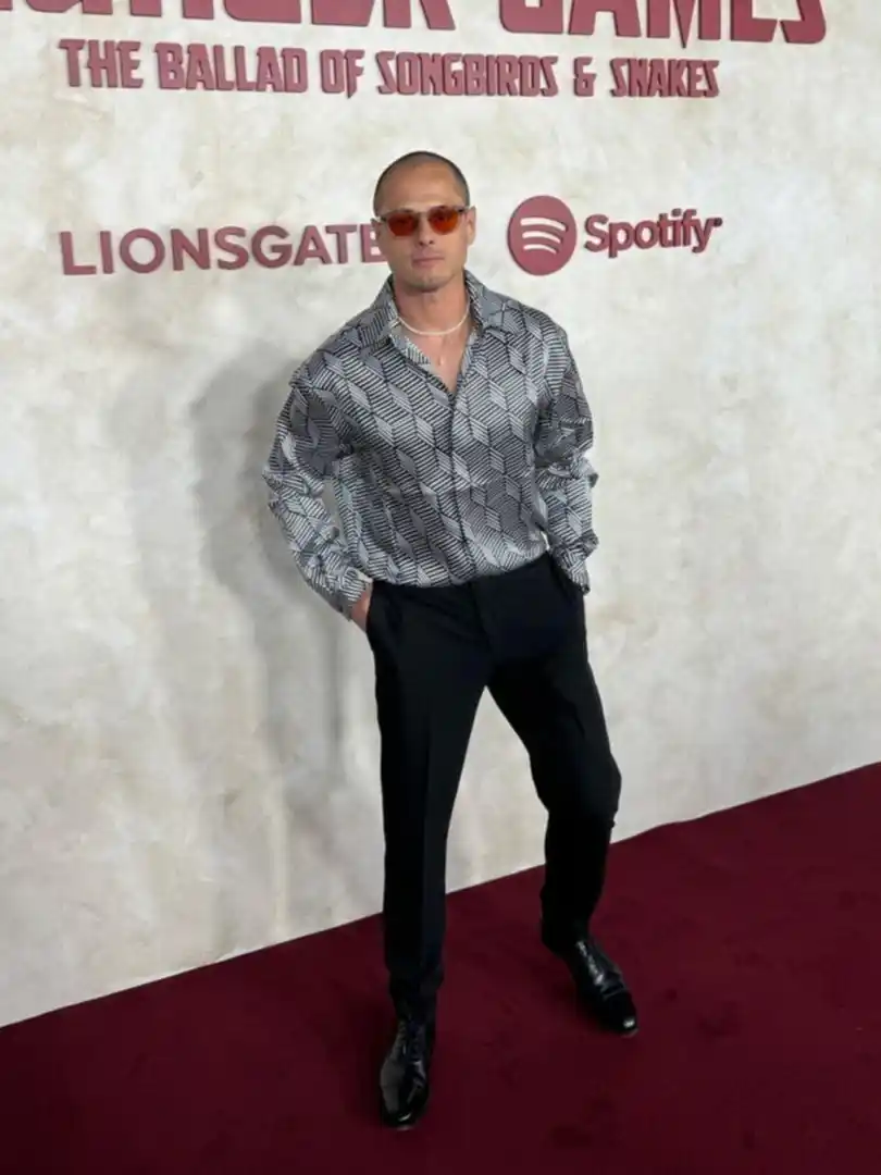 Chicharito asegura que sería mejor piloto que Checo Pérez y le lanza un reto