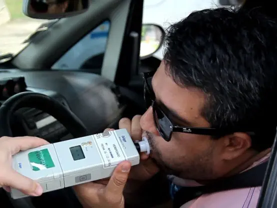 Buscan bajar «a cero» el límite de ingesta de alcohol en conductores