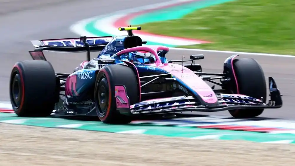 Franco Colapinto pone primera en el GP de España con las prácticas libres 1 y 2