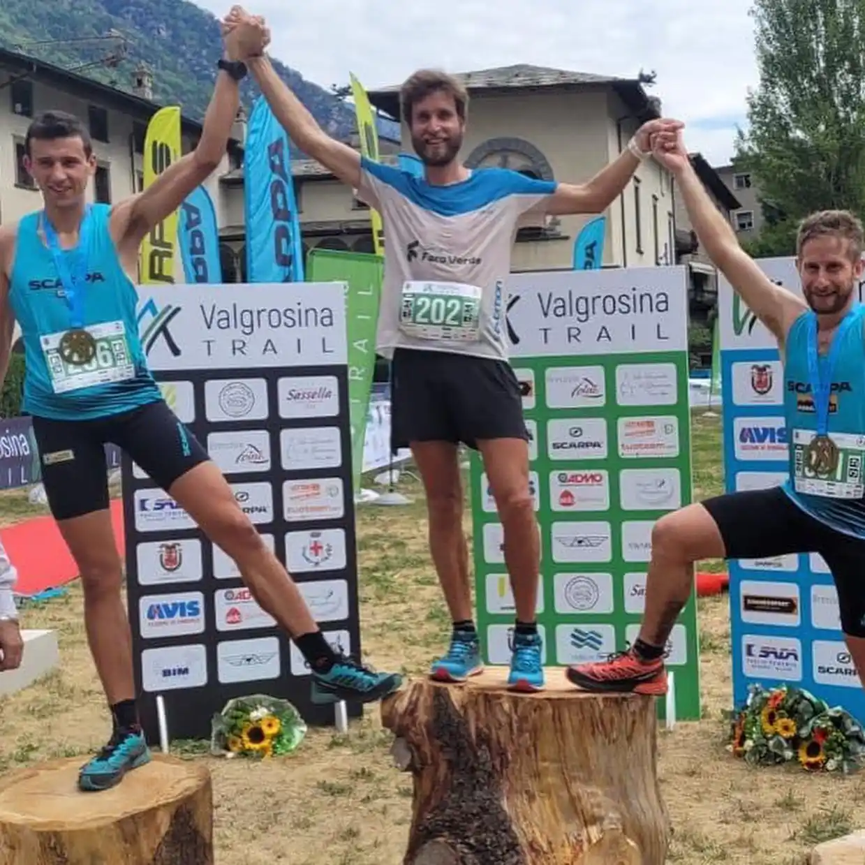 Otro triunfo para Simon en su gira por Europa