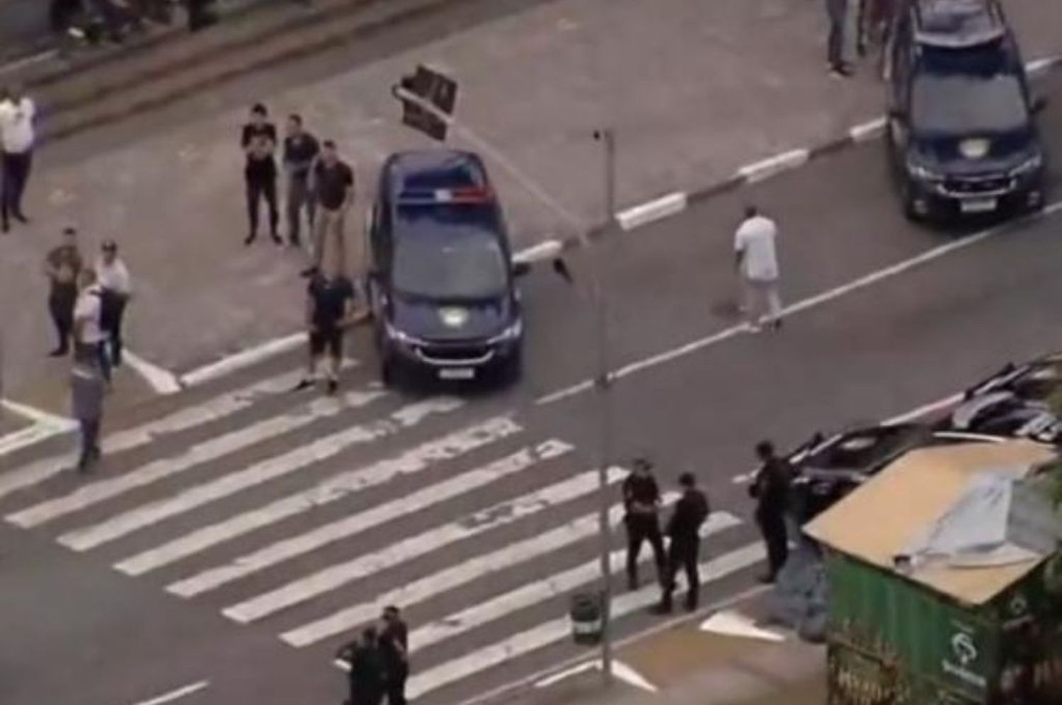 Balearon en la cabeza a un funcionario. Fuerte operativo policial en marcha.