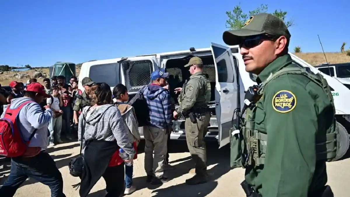 DEPORTACIONES MASIVAS ¿PUEDE TRUMP con el desafío de echar a un millón de migrantes de EE.UU.?