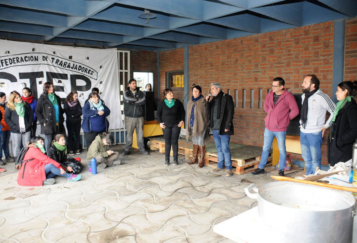 Con fuertes críticas al gobierno, los movimientos sociales reclamaron pan y trabajo