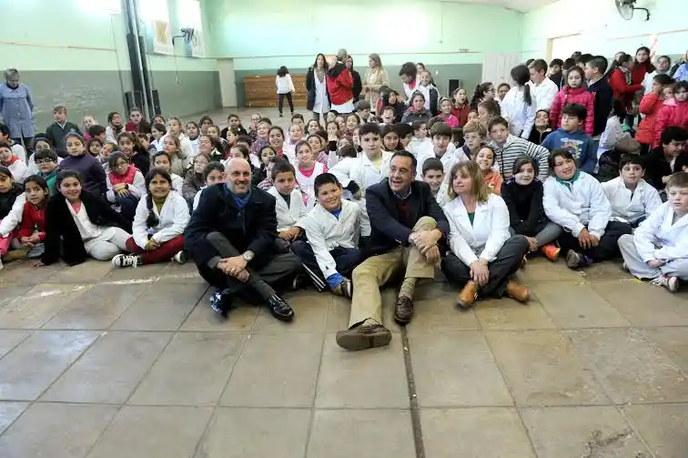 En General Pinto Finocchiaro celebró la vuelta a clases