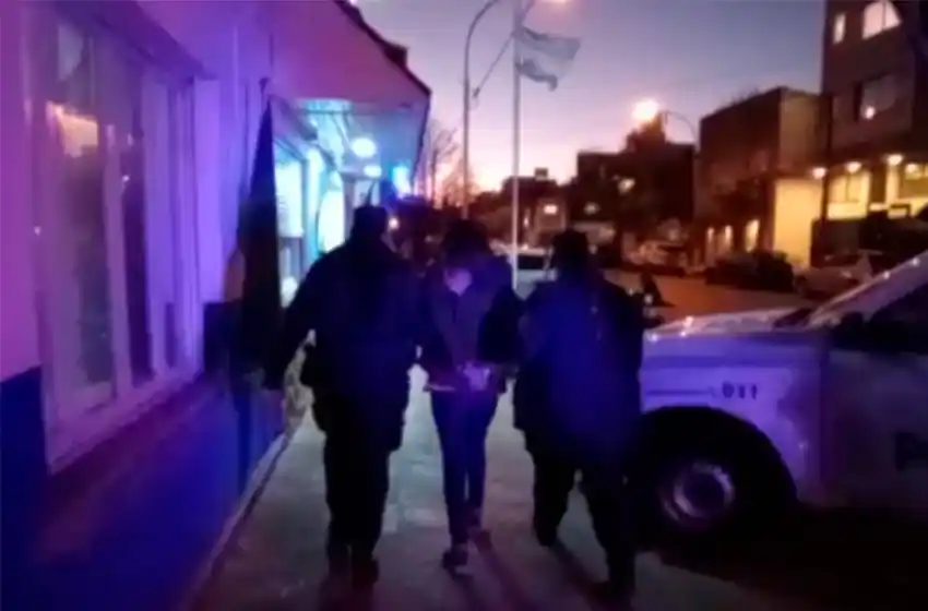 Robaban en "yunta": los detienen hospedados en hotel de la Vieja Terminal