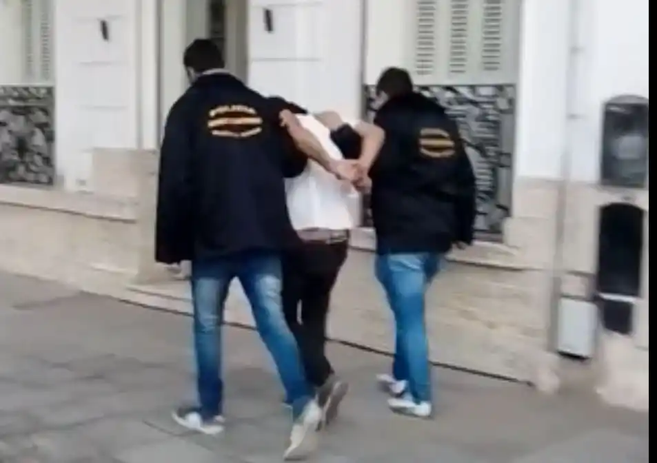 Bahía Blanca: Detuvieron una mujer y a sus hijos por secuestrar y abusar de dos jóvenes