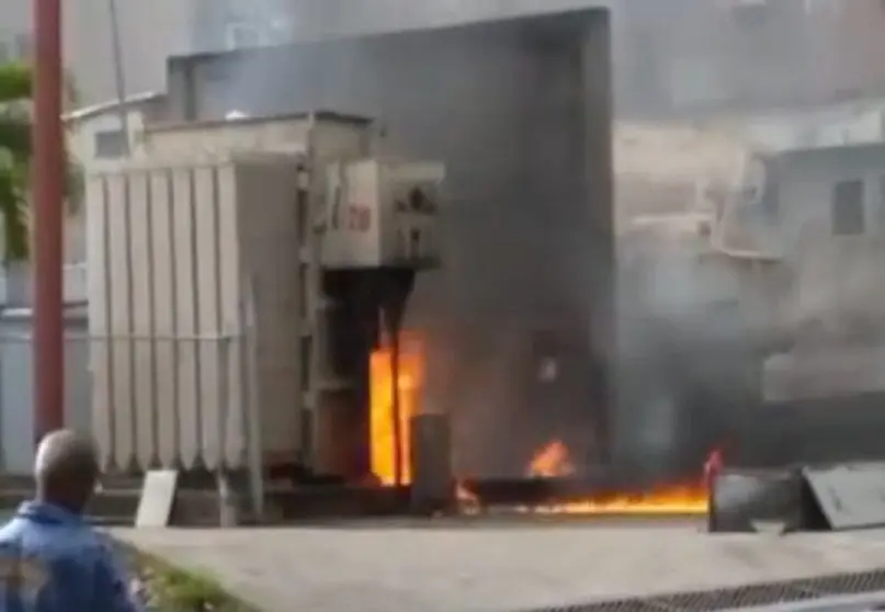 ALERTA EN CARACAS: explota un transformador en subestación eléctrica