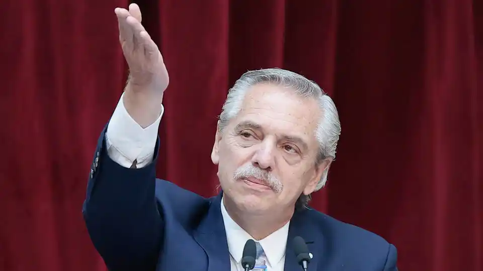 Alberto Fernández fue declarado en rebeldía  en una demanda que le inició un juez federal