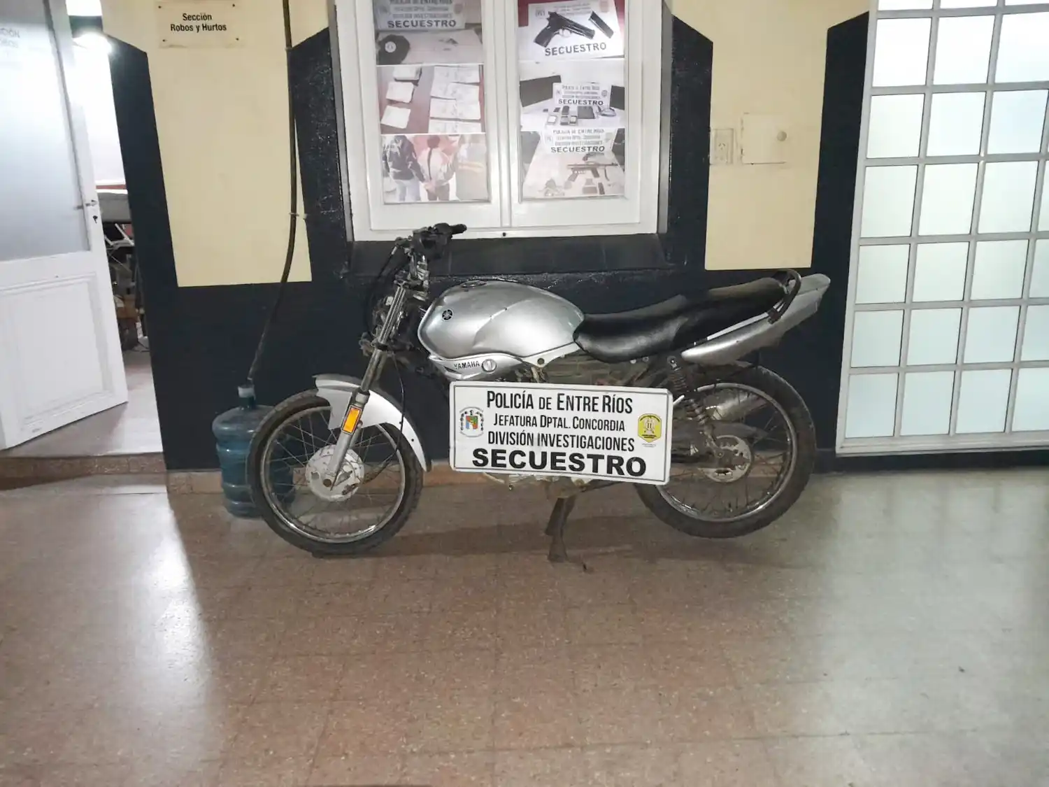 Secuestro de motovehículo y detenido