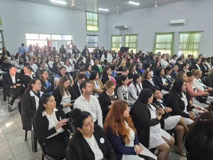 El Instituto Pedagógico Provincial presentó en 
Clorinda nuevos cuadernos de Ciencias Sociales
