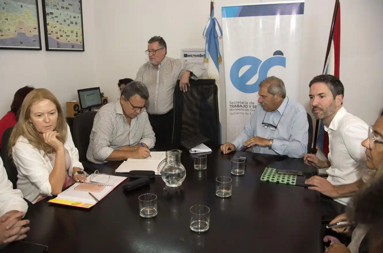 Paritaria: este martes volverán a reunirse el gobierno y los gremios docentes