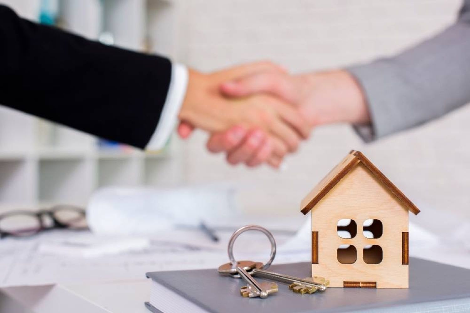 El Gobierno evalúa desregular el mercado inmobiliario