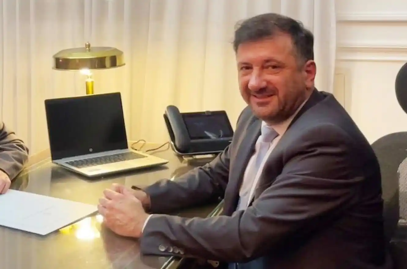 Edgardo Kueider pidió que se trate su pedido para ser repuesto como senador